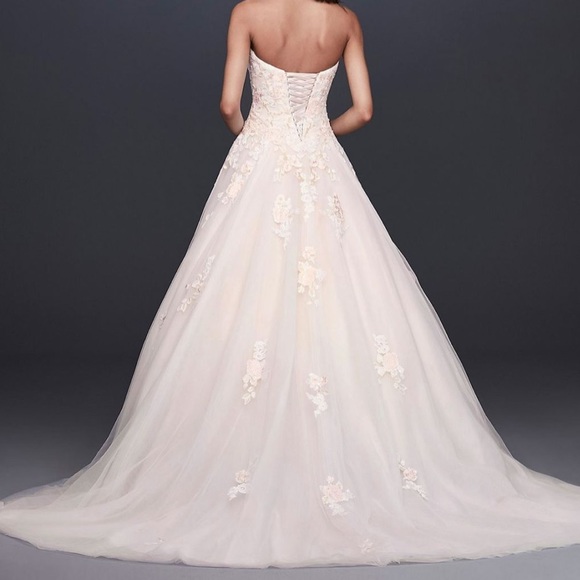 NWT Embroidered Lace Appliqué Wedding Dress in Ivory Sand: Size 2 - Picture 2 of 6